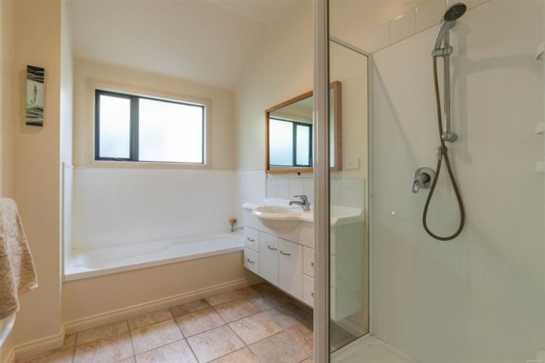 Photo of property in 90 Meadowstone Drive, Wanaka, 9305