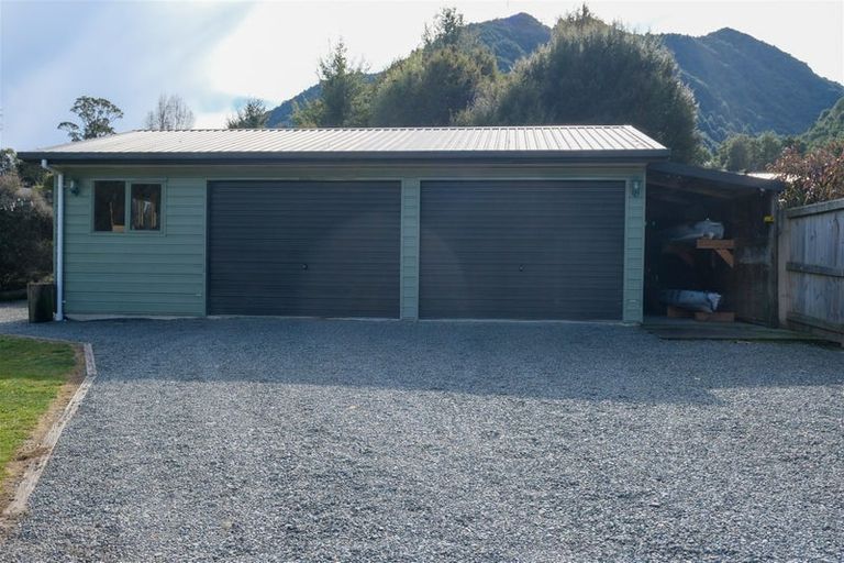 Photo of property in 53 Porika Road, Rotoroa, Murchison, 7077