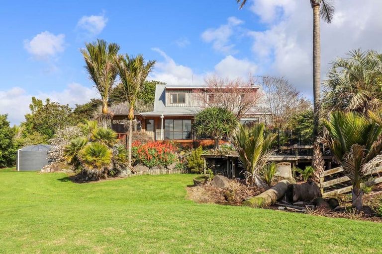 Photo of property in 44 Clevedon Kawakawa Road, Clevedon, Papakura, 2585