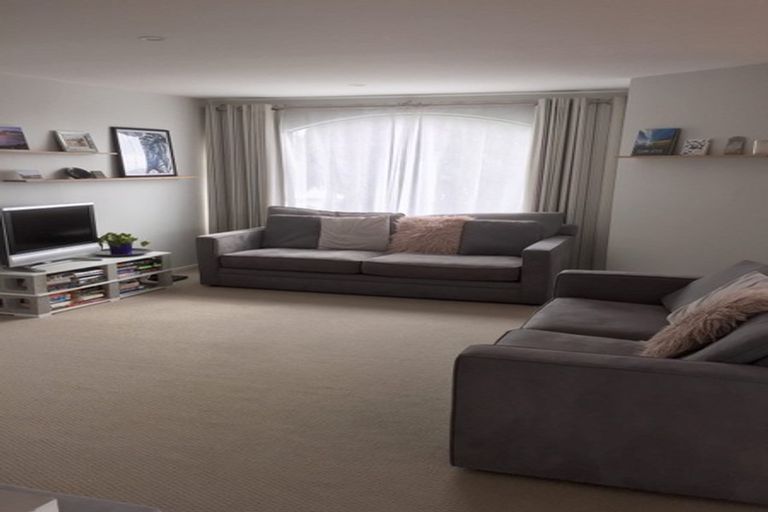 Photo of property in 91a Colwill Road, Massey, Auckland, 0614