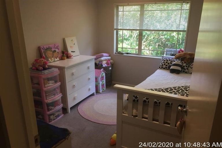 Photo of property in 86b Colwill Road, Massey, Auckland, 0614