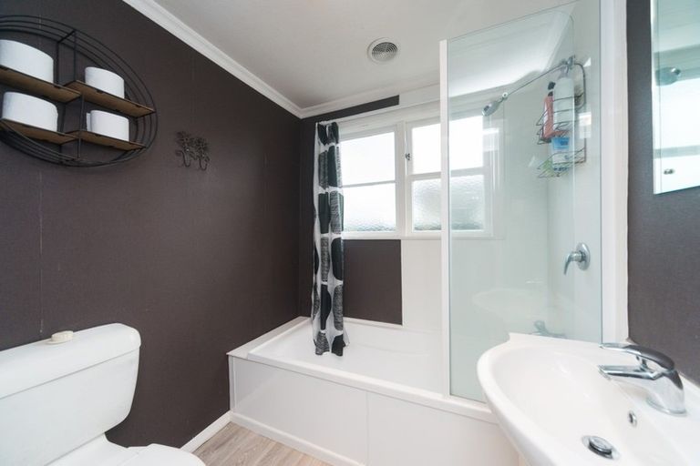 Photo of property in 5 Poole Street, Feilding, 4702