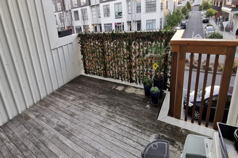 Photo of property in 2b Harakeke Road, Hobsonville, Auckland, 0618