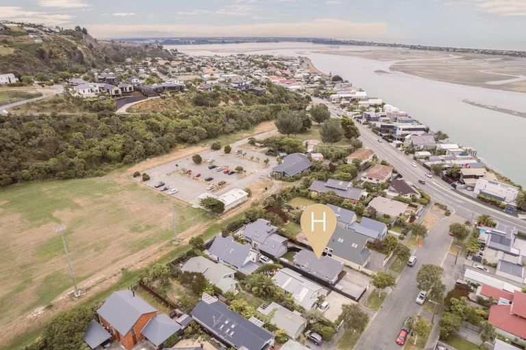 Photo of property in 14 Wakatu Avenue, Moncks Bay, Christchurch, 8081