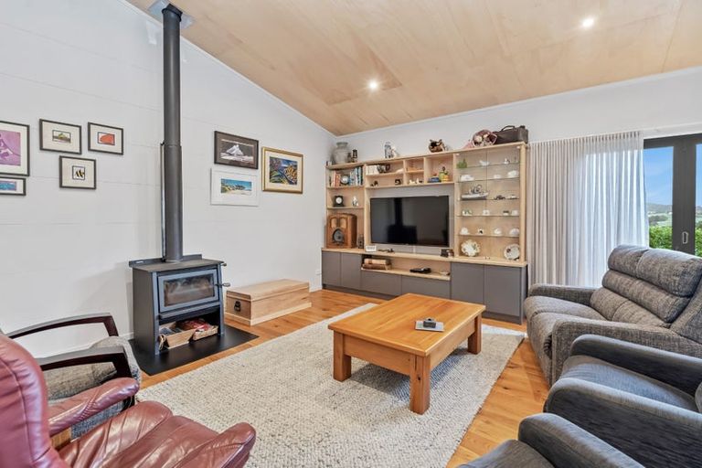 Photo of property in 2 Forest View Road, Te Kamo, Kamo, 0185