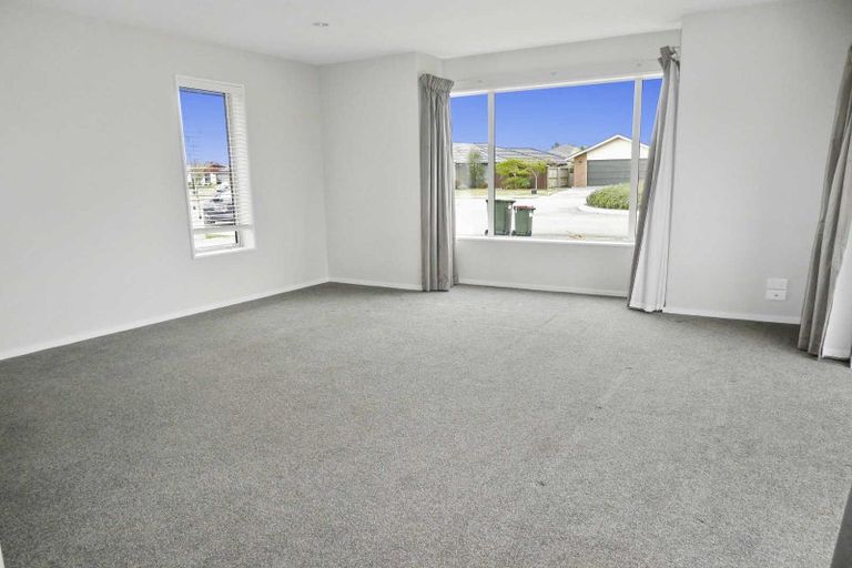 Photo of property in 6 Highworth Crescent, Rolleston, 7615