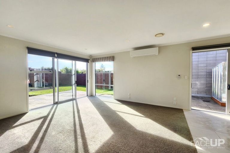 Photo of property in 26 Station Street, Hobsonville, Auckland, 0616