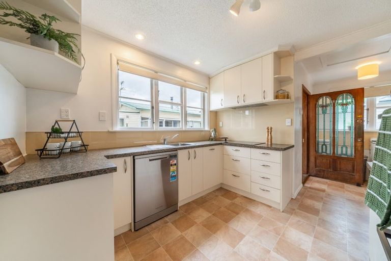 Photo of property in 48a Wilford Street, Wallaceville, Upper Hutt, 5018