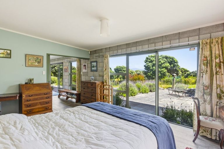 Photo of property in 171 Paetawa Road, Peka Peka, Waikanae, 5391