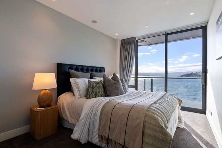 Photo of property in Clyde Quay Wharf, 3b/2 Clyde Quay Wharf, Te Aro, Wellington, 6011