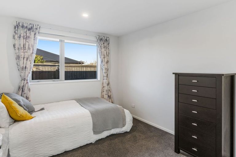 Photo of property in 16 Carpenter Drive, Prebbleton, 7604