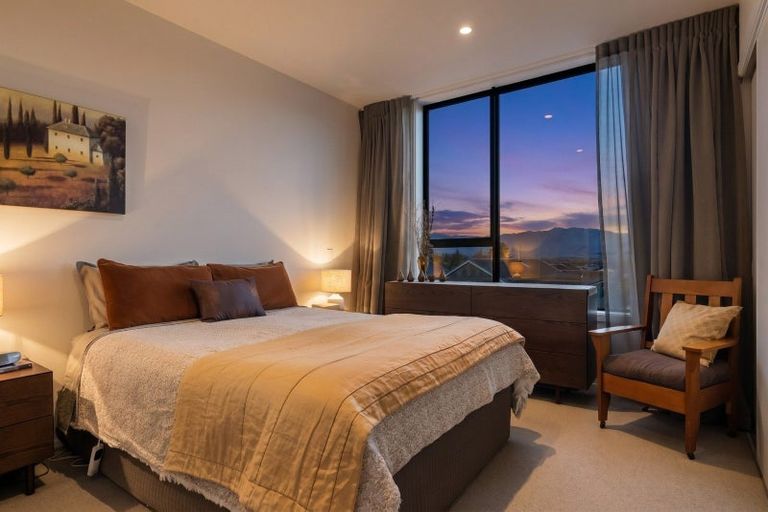 Photo of property in 28 Bellfield Lane, Wanaka, 9305