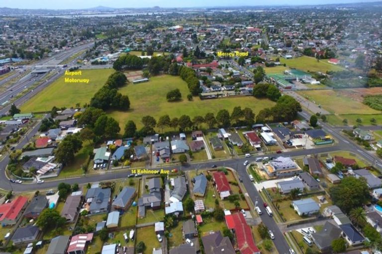 Photo of property in 14 Kohinoor Avenue, Mangere, Auckland, 2022