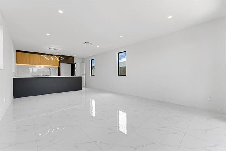 Photo of property in 9 John Gray Street, Papakura, 2110