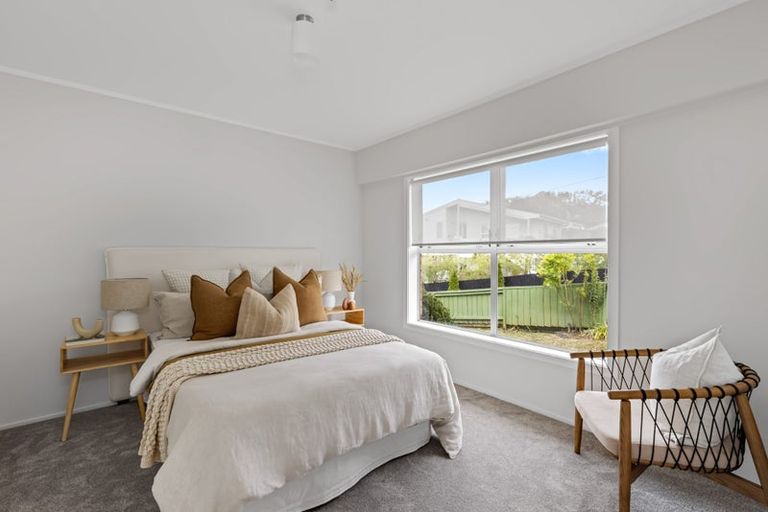 Photo of property in 1/242 Onewa Road, Birkenhead, Auckland, 0626