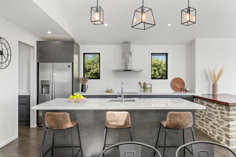 Photo of property in 13 Falconer Rise, Jacks Point, Queenstown, 9371