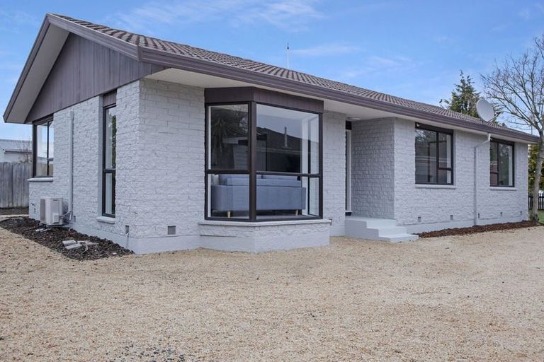 Photo of property in 9 Genista Place, Parklands, Christchurch, 8083
