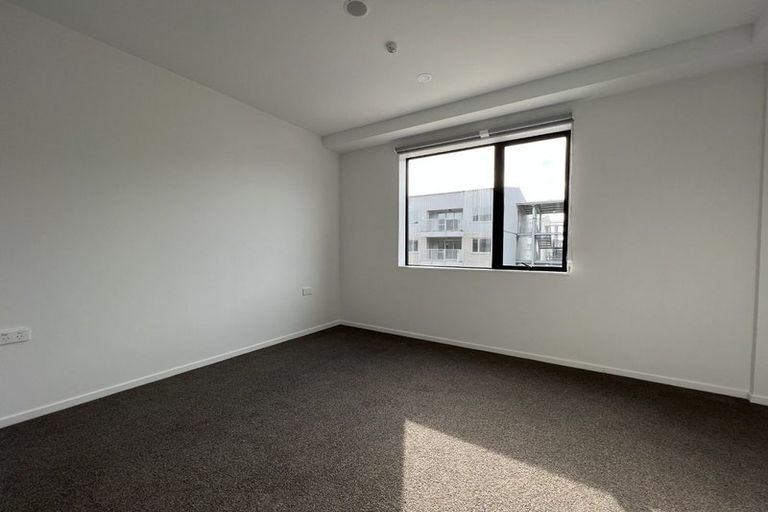 Photo of property in 206/28c Eileen Newey Place, Henderson, Auckland, 0612