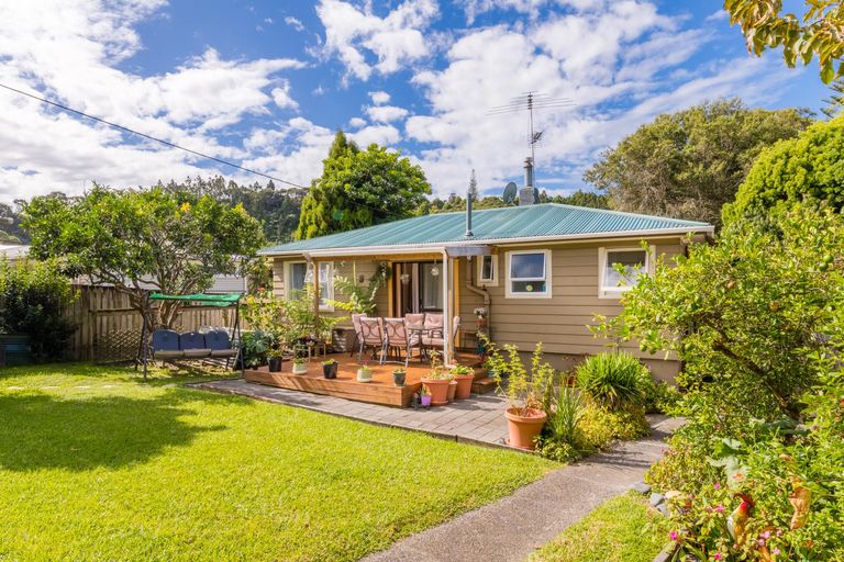 Photo of property in 23 Lowtherhurst Road, Massey, Auckland, 0614
