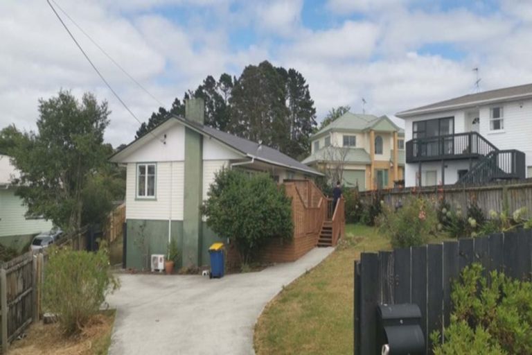 Photo of property in 56 Rua Road, Glen Eden, Auckland, 0602