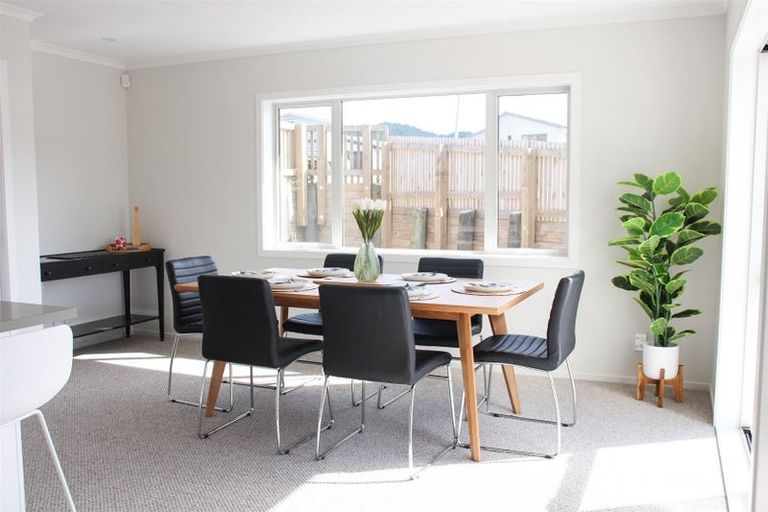 Photo of property in 47 Stockport Grove, Churton Park, Wellington, 6037