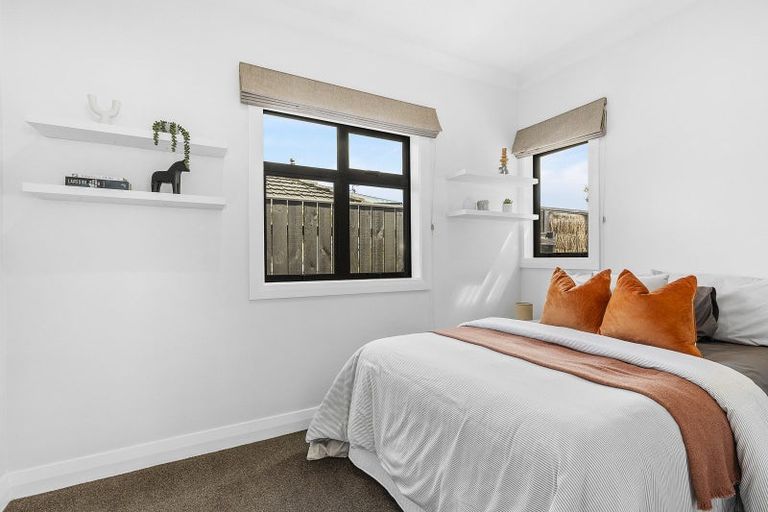 Photo of property in 10 Tarawera Road, Johnsonville, Wellington, 6037