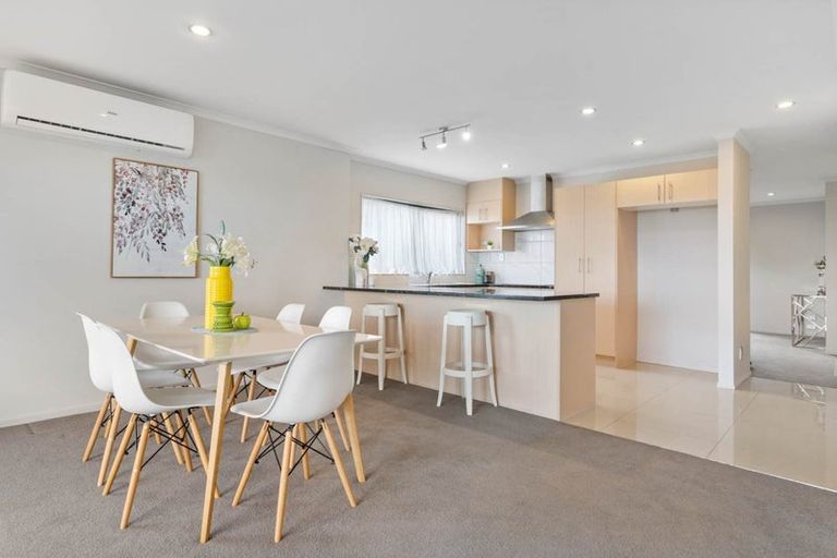 Photo of property in 173 Keri Vista Rise, Papakura, 2110