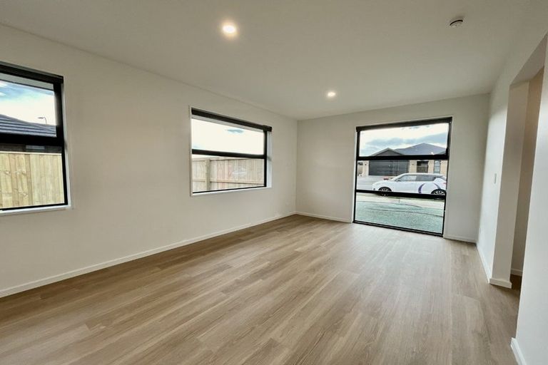 Photo of property in 9 Coach Way, Rolleston, 7614