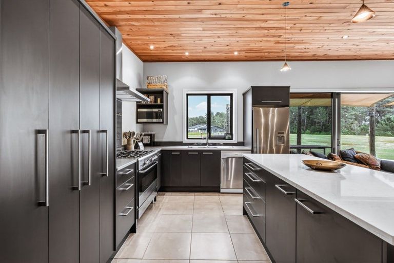 Photo of property in 16 Wai Matangi Place, Motuoapa, 3382