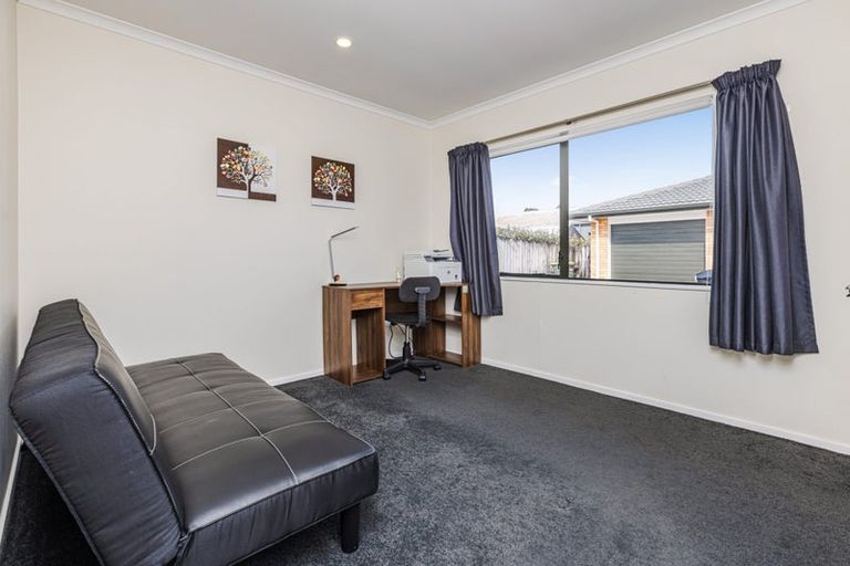 Photo of property in 2/14 Prictor Street, Papakura, 2110