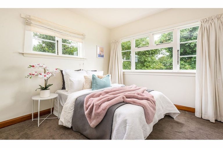 Photo of property in 8 Simeon Street, Spreydon, Christchurch, 8024