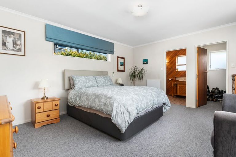 Photo of property in 36 Solway Avenue, Ilam, Christchurch, 8041