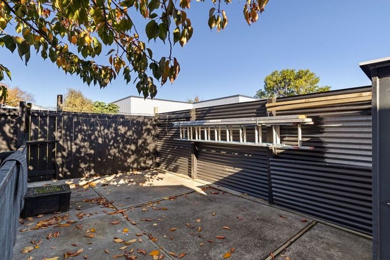 Photo of property in 467 Featherston Street, Palmerston North, 4414