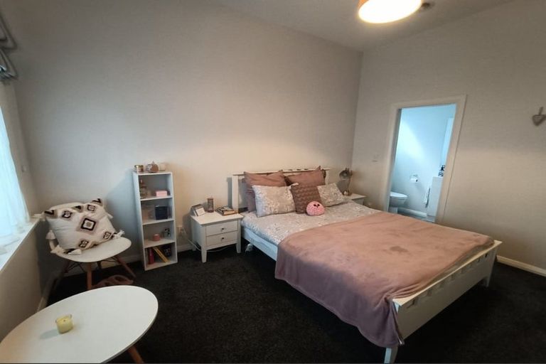 Photo of property in 9 Queen Street, Petone, Lower Hutt, 5012