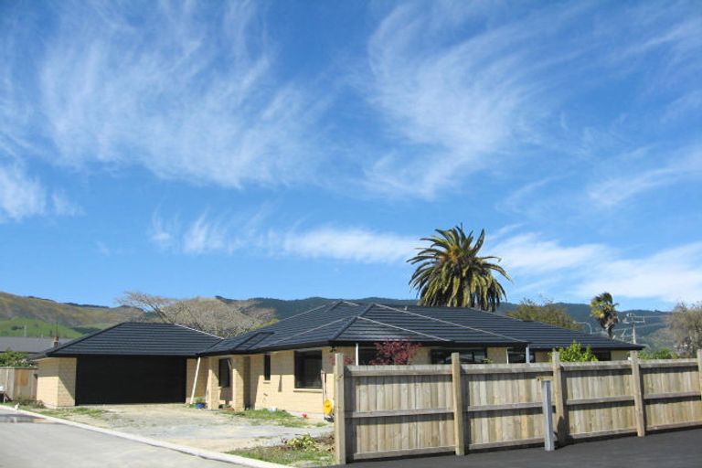 Photo of property in 16 Lucy Murcott Place, Stoke, Nelson, 7011