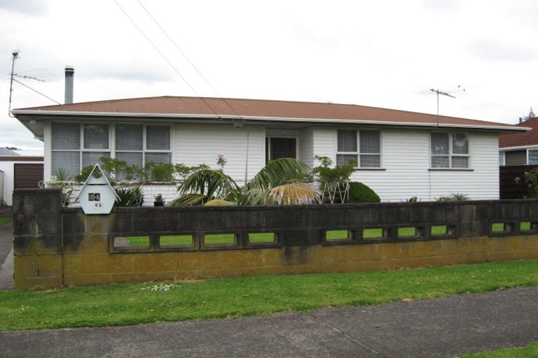 Photo of property in 24 Muir Avenue, Mangere Bridge, Auckland, 2022