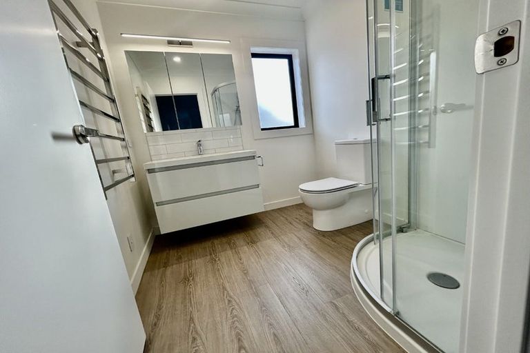 Photo of property in 38 Kervil Avenue, Te Atatu Peninsula, Auckland, 0610