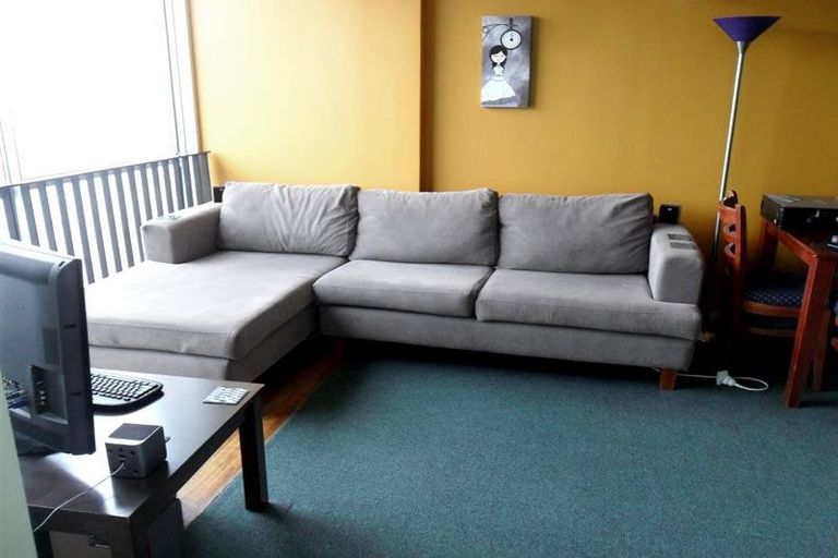 Photo of property in Qba Apartments, 3f/51 Webb Street, Mount Cook, Wellington, 6011