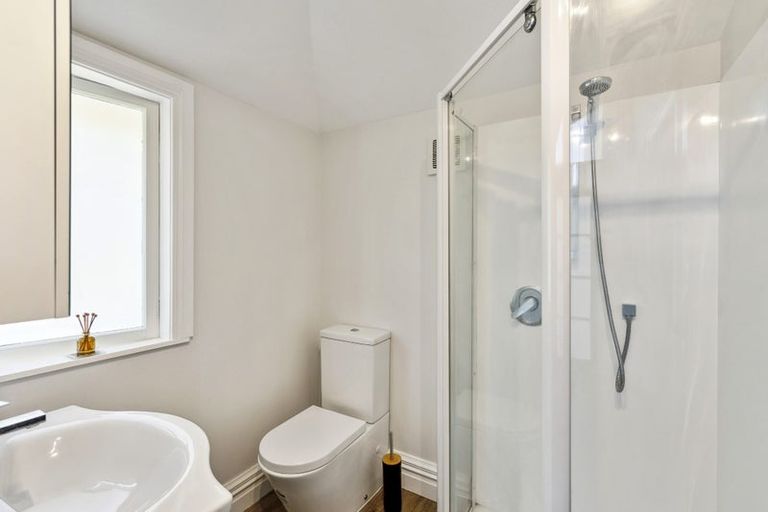 Photo of property in 60 The Parade, Paekakariki, 5034