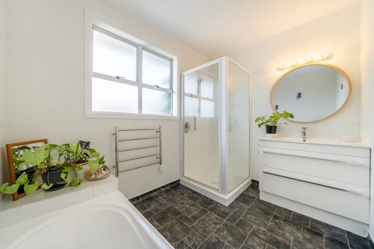 Photo of property in 30 Longfellow Street, Trentham, Upper Hutt, 5018