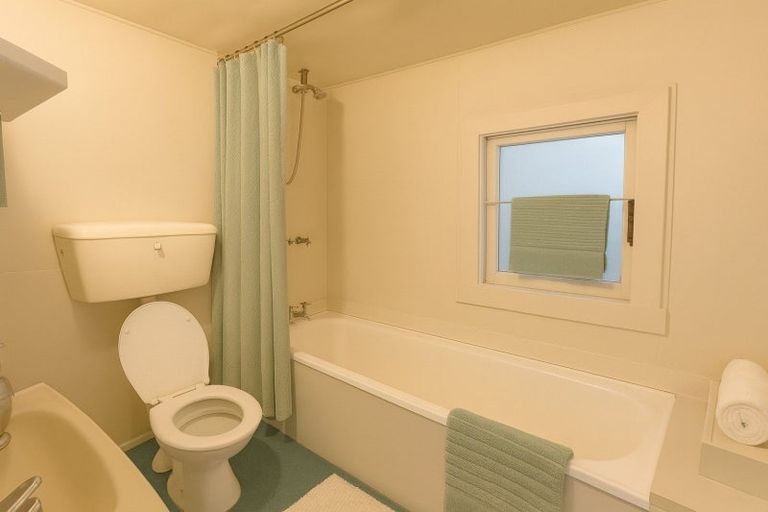 Photo of property in 23a Hythe Street, Athol, 9793