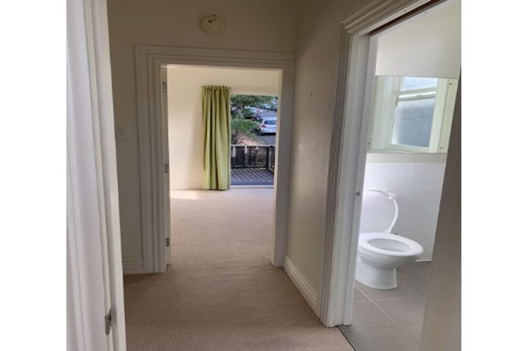 Photo of property in 5 Devon Street, Aro Valley, Wellington, 6021