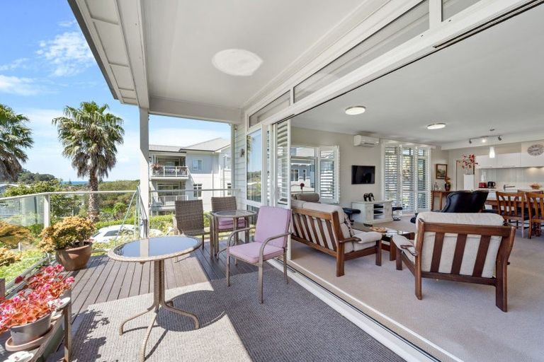 Photo of property in 37 Landmark Terrace, Orewa, 0931