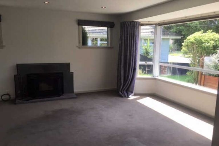 Photo of property in 32 Gregan Crescent, Burnside, Christchurch, 8053