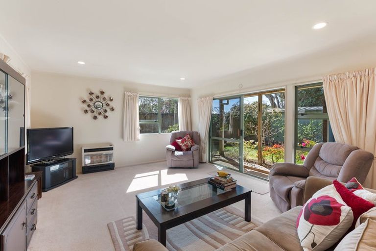 Photo of property in 243 Te Moana Road, Waikanae, 5036