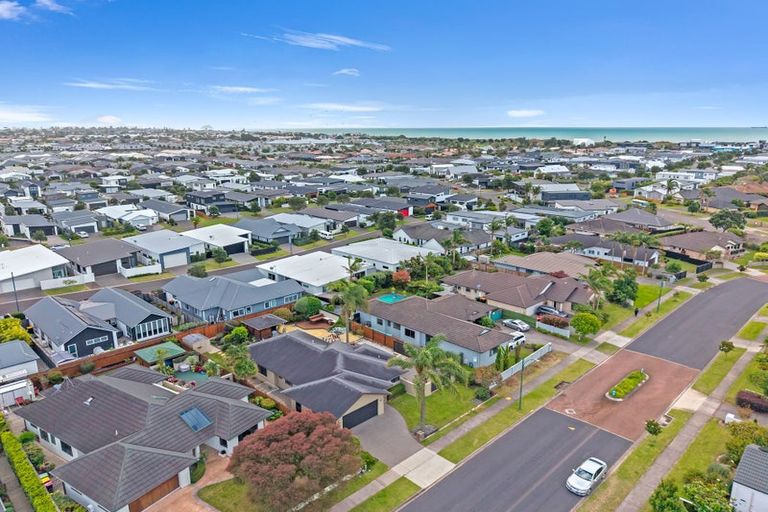 Photo of property in 20 Aranui Drive, Papamoa Beach, Papamoa, 3118
