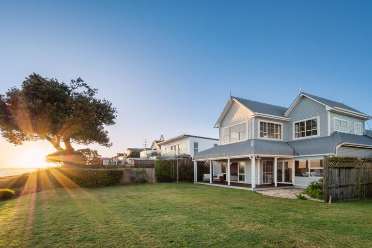 Photo of property in 123 Karewa Parade, Papamoa Beach, Papamoa, 3118