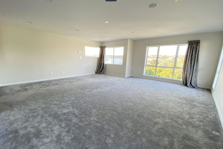 Photo of property in 43 Remuremu Street, Long Bay, Auckland, 0630