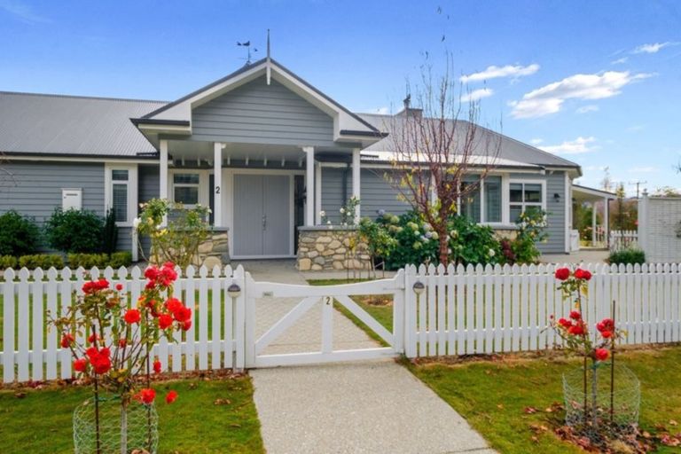 Photo of property in 2 Hidden Hills Drive, Wanaka, 9305