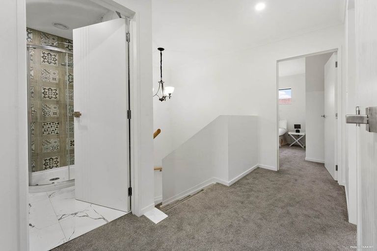 Photo of property in 4b Old Wairoa Road, Papakura, 2110